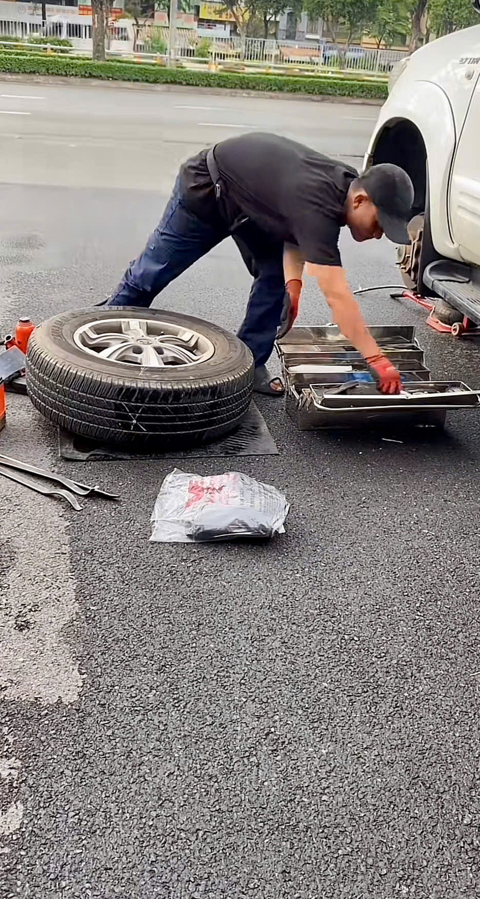 Vá vỏ siêu tốc