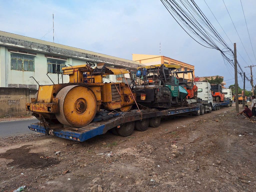 VÁ VỎ DI ĐỘNG BIÊN HÒA