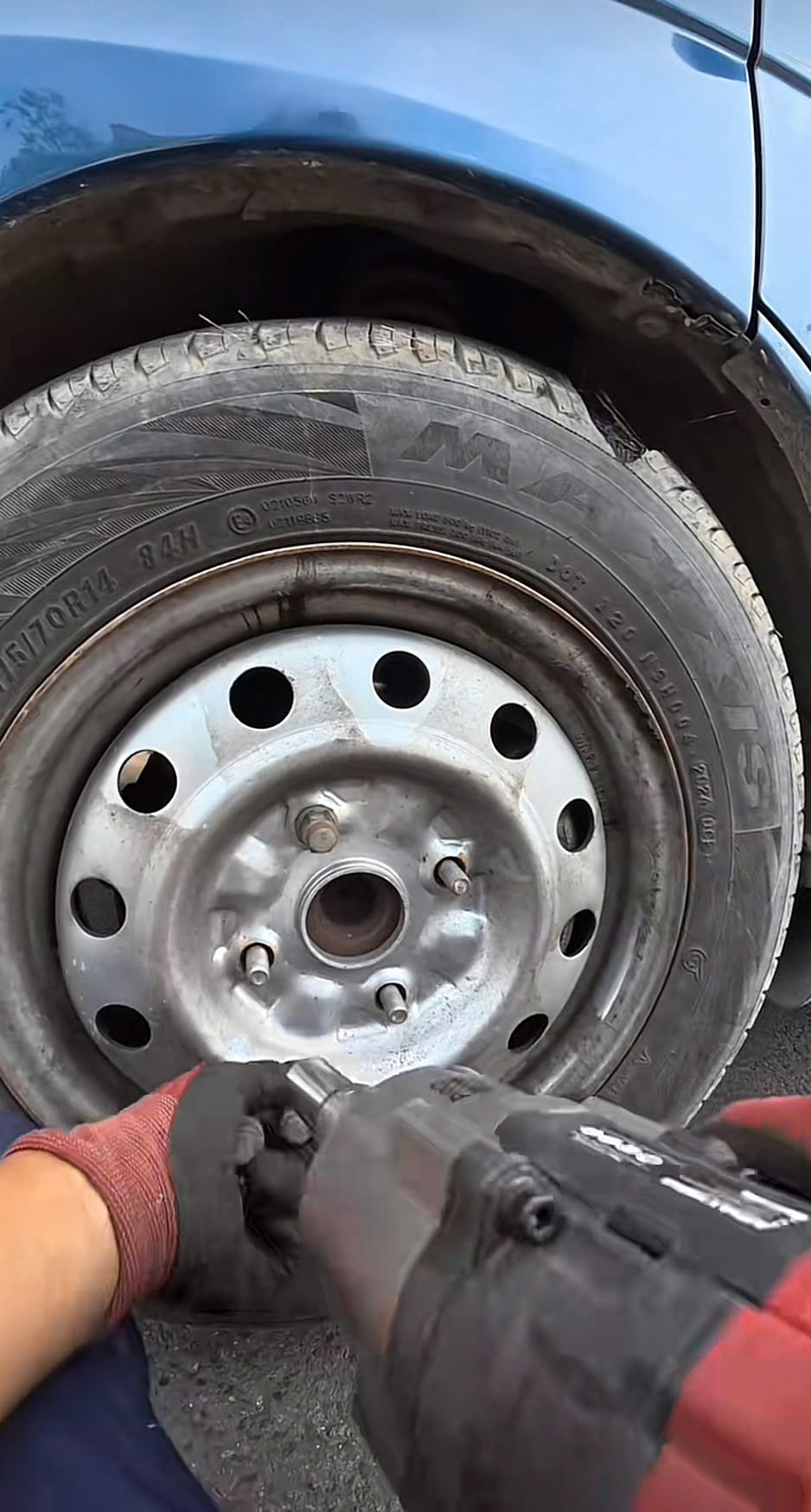 vá vỏ Nguyễn Huệ