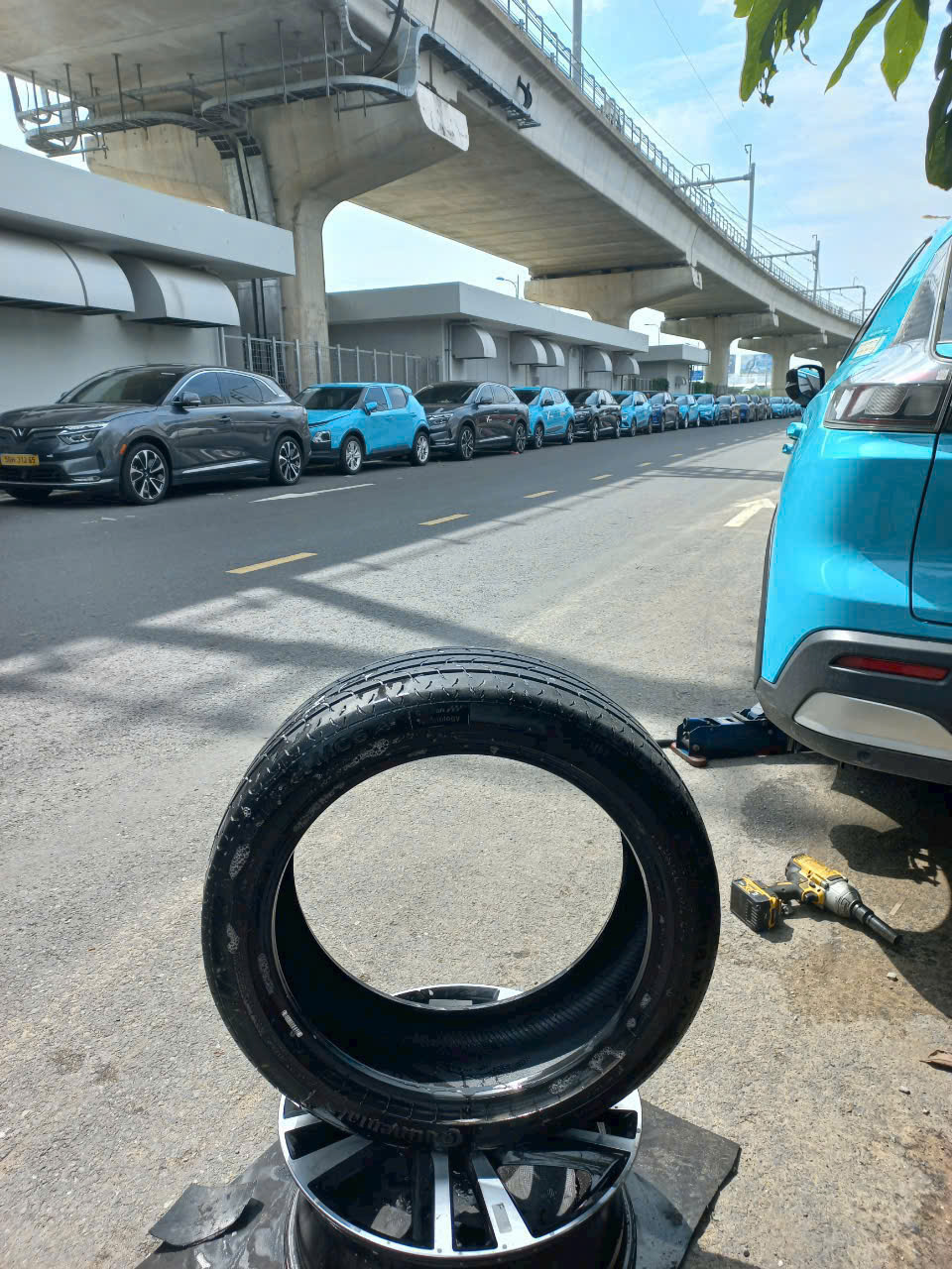 vá lốp gần Cầu Mống