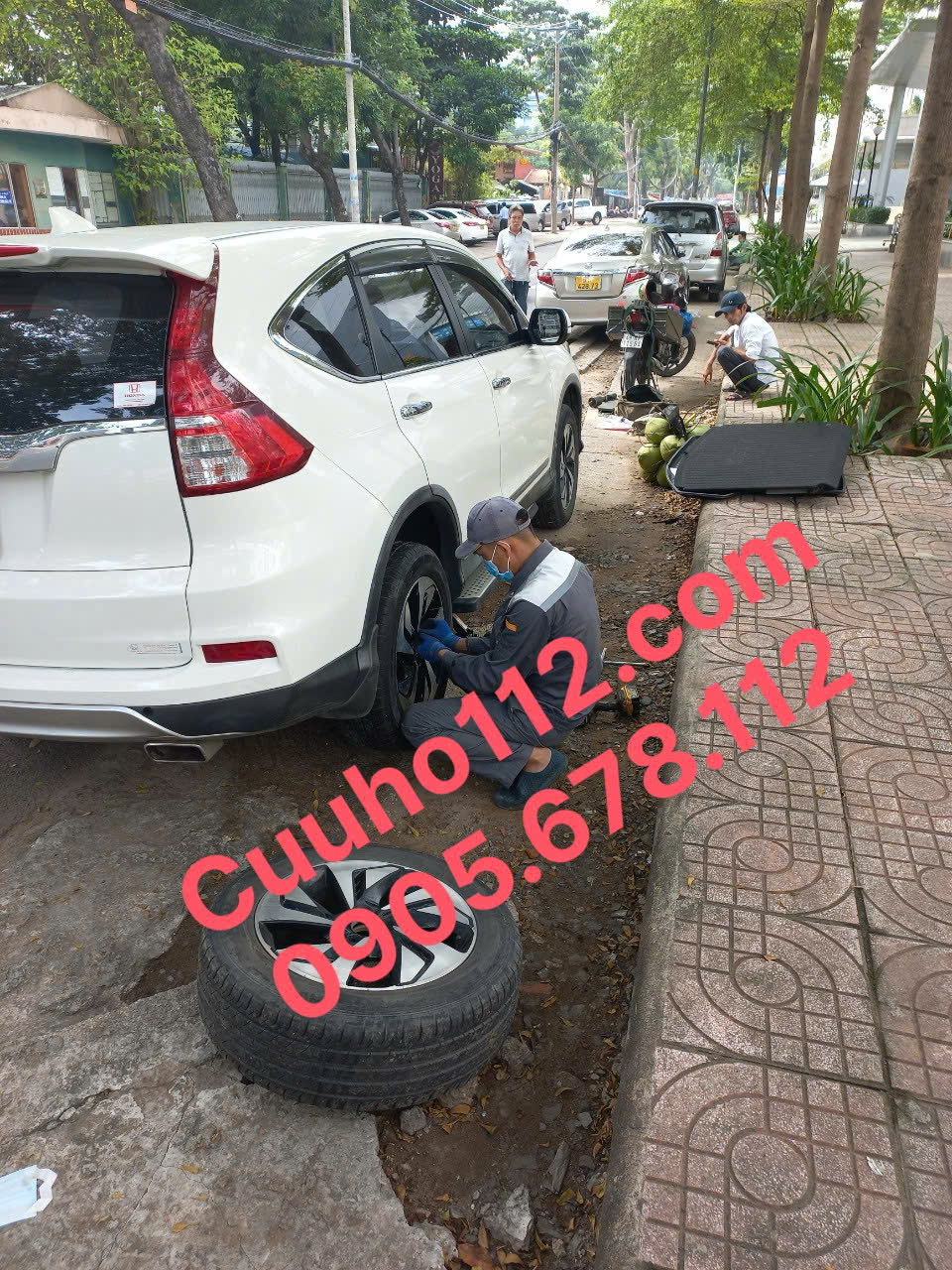 vá lốp + cứu hộ 24/24